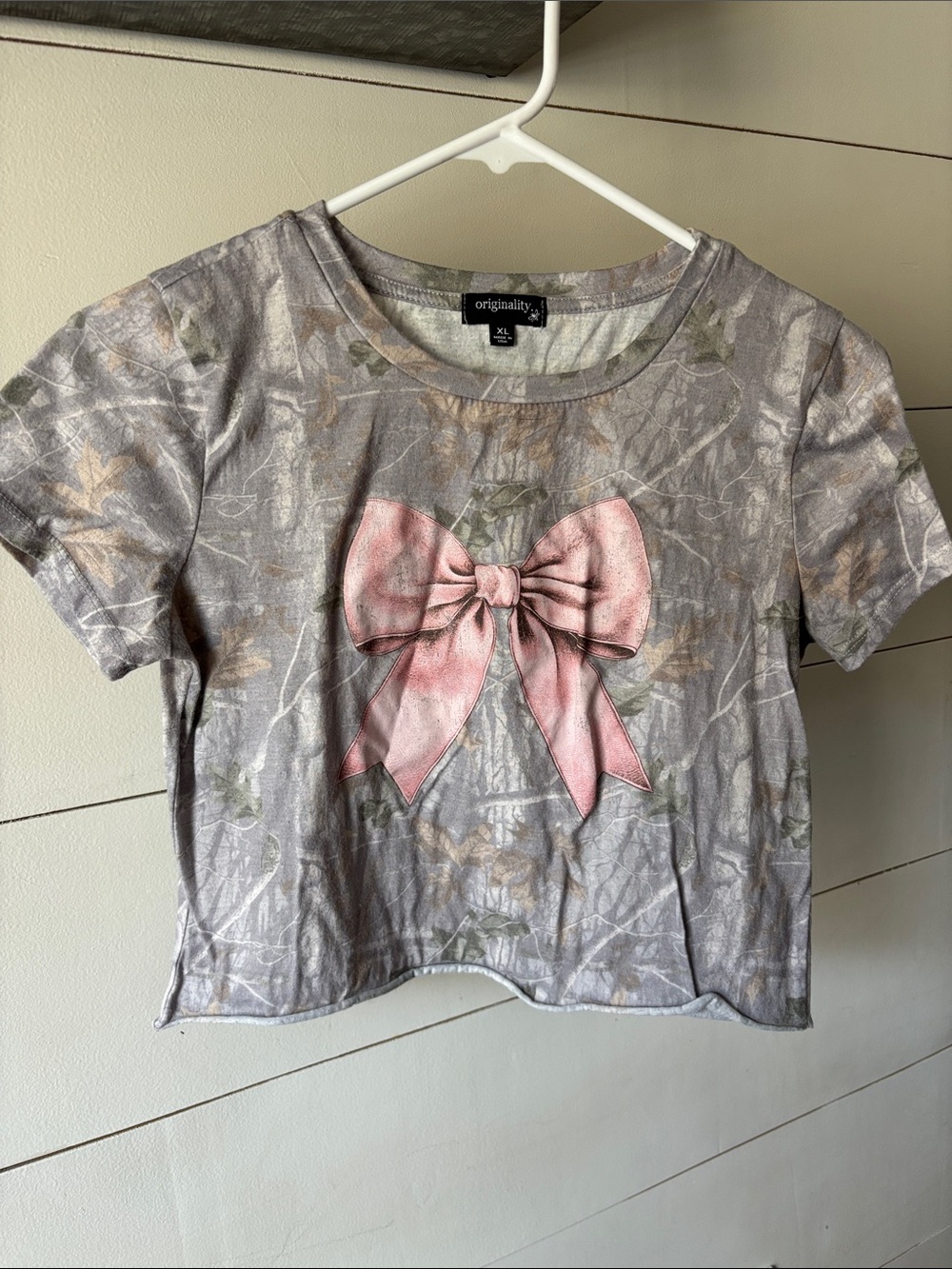 Originality® Gray Camo Tee with Pink Bow Graphic - Kids Short Sleeve